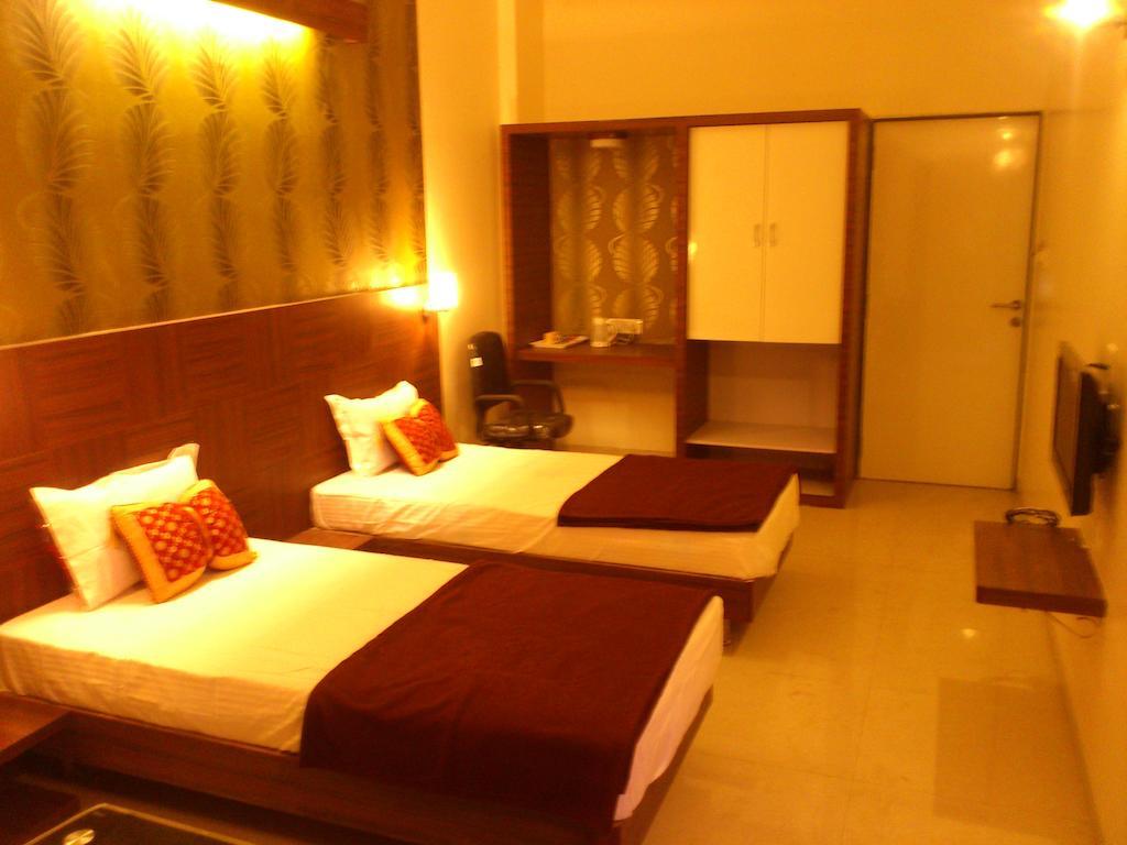 Hotel Darshan Executive Aurangabad  Pokój zdjęcie
